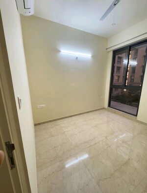 Bedroom in 3 BHK Apartment at Lodha Sterling, Kolshet Road – for Rent