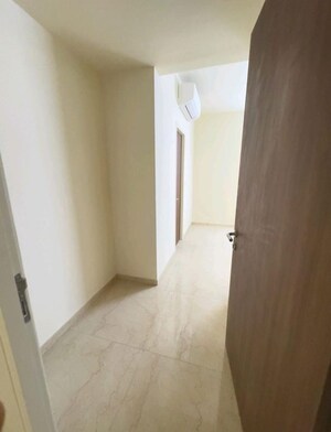 3 BHK Apartment For Rent in Lodha Sterling, Kolshet Road