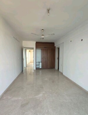 Bedroom in 5 BHK Apartment at Hiranandani Estate, Ghodbunder Road – for Rent