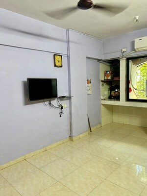 Room in 1 BHK Apartment at Kanakia Spaces Zen World Phase 2, Kanjurmarg East – for Rent