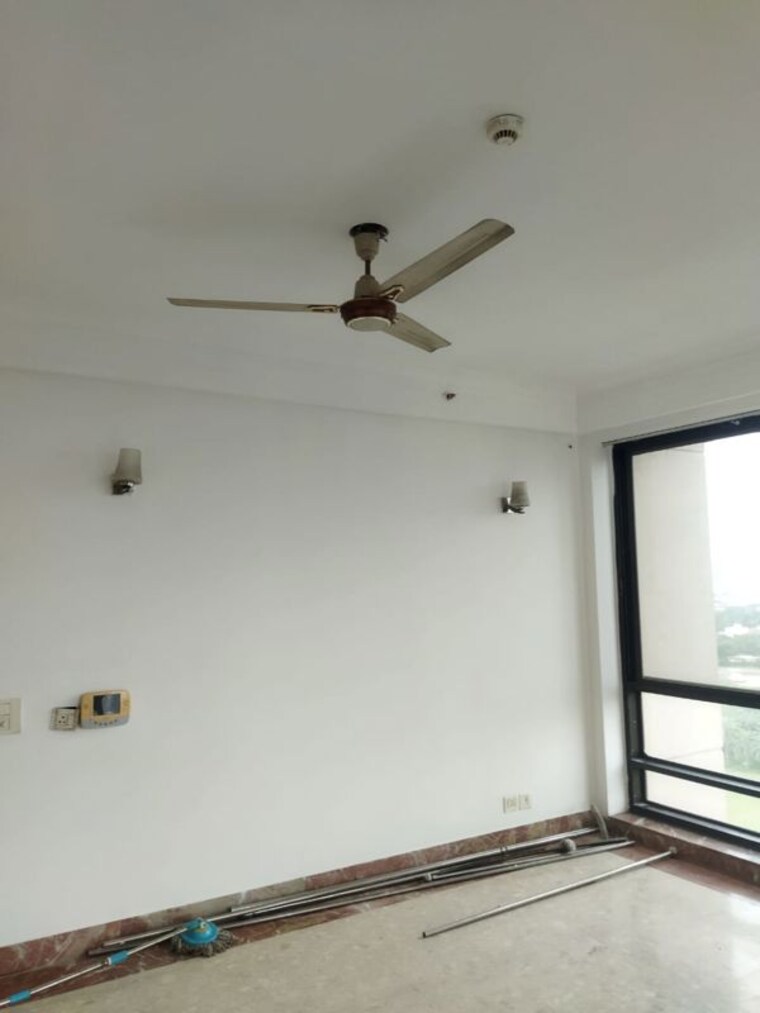 undefined, jaypee-green-crescent-court 2.5 Bedroom 2760 Sq.Ft. Apartment In Jaypee Greens Greater Noida 10482072