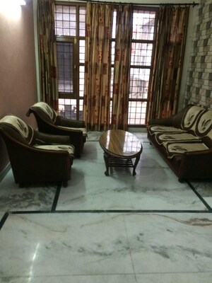 3 BHK Builder Floor For Rent in Sector 50