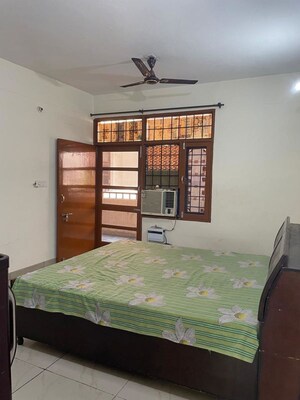 Bedroom in 1 RK Builder Floor at Sector 63 – for Rent