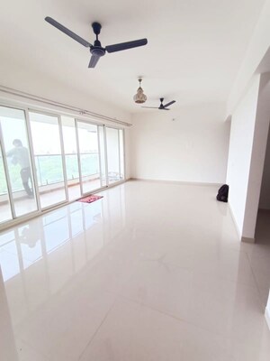 Room in 3 BHK Apartment at Mantra 99 Riverfront, Baner – for Rent