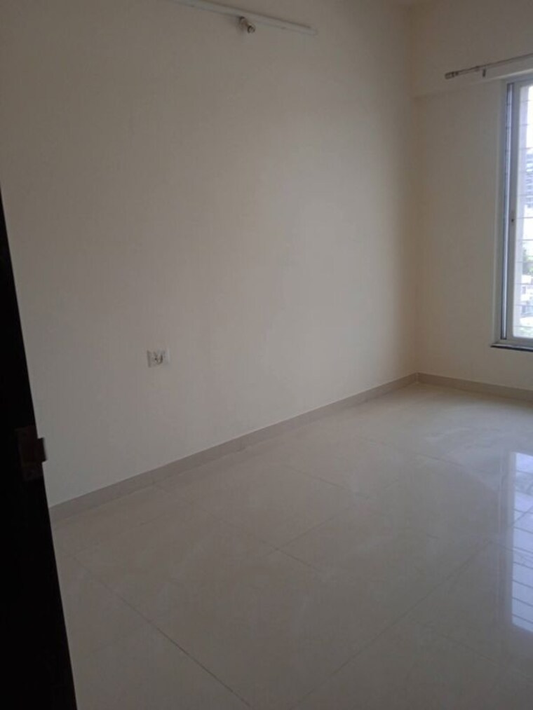 Room, mantra-29-gold-coast-phase-3 2 Bedroom 1000 Sq.Ft. Apartment In Tingre Nagar Pune 10482104