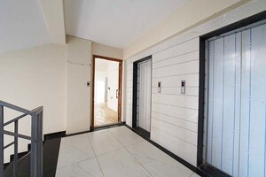 Room in 3 BHK Apartment at Ellisbridge – for Sale