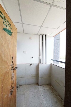 Bathroom in 3 BHK Apartment at Ellisbridge – for Sale