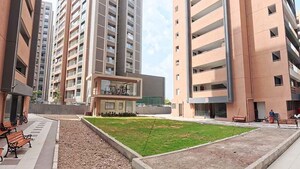 3 BHK Apartment – Exterior View View at Ellisbridge - for Sale