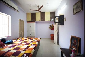 Bedroom in 2 BHK Apartment at Ellisbridge – for Sale