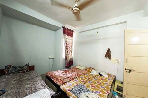 Bedroom in 2 BHK Apartment at Ellisbridge – for Sale