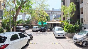 Parking in 2 BHK Apartment at Ellisbridge – for Sale