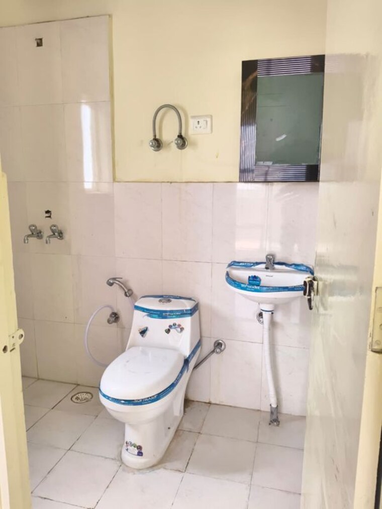 Bathroom, pyramid-pride 2 Bedroom 680 Sq.Ft. Apartment In Sector 76 Gurgaon 10482185