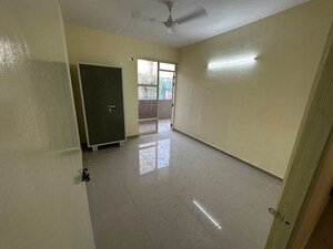 Room in 2 BHK Apartment at Pyramid Pride, Sector 76 – for Sale