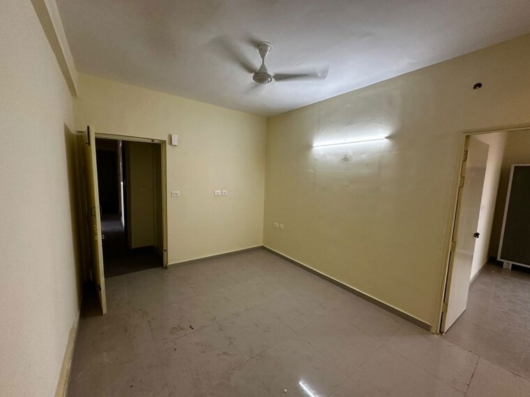 Room, pyramid-pride 2 Bedroom 680 Sq.Ft. Apartment In Sector 76 Gurgaon 10482176