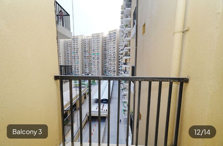 Balcony, sare-home 3 Bedroom 1326 Sq.Ft. Apartment In Sector 92 Gurgaon 10482182
