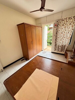 Bedroom in 2 BHK Apartment at Vanaz Corner, Kothrud – for Rent