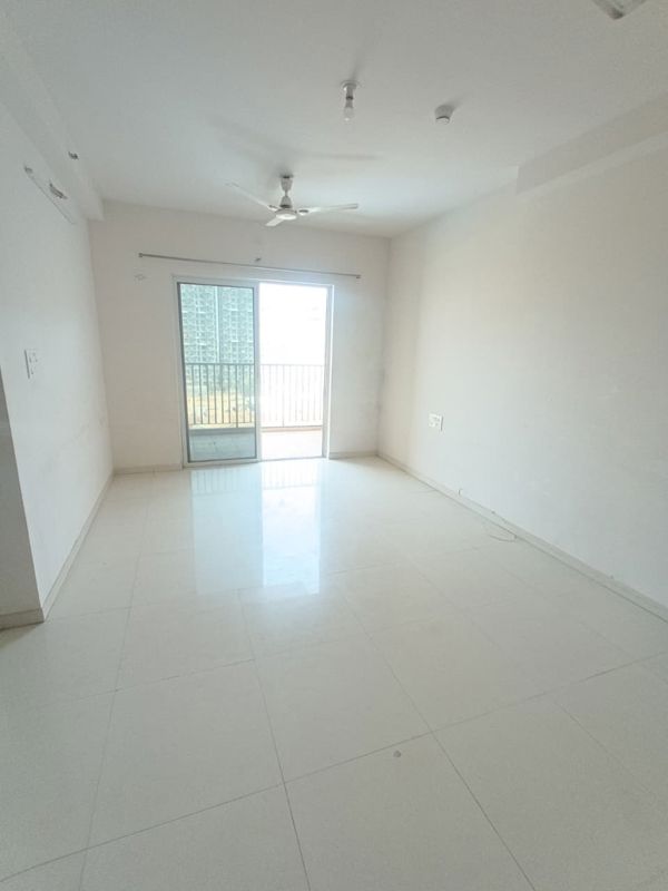 2 BHK + Extra Room 700 Sq.Ft. Apartment in VJ YashOne Infinitee