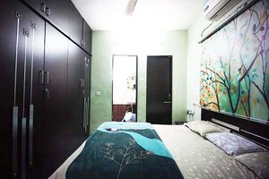 Bedroom in 2 BHK Apartment at Ellisbridge – for Sale
