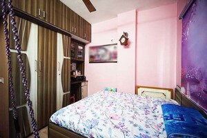Bedroom in 2 BHK Apartment at Ellisbridge – for Sale