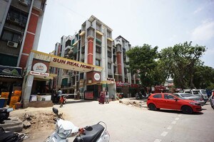 2 BHK Apartment – Exterior View View at Ellisbridge - for Sale