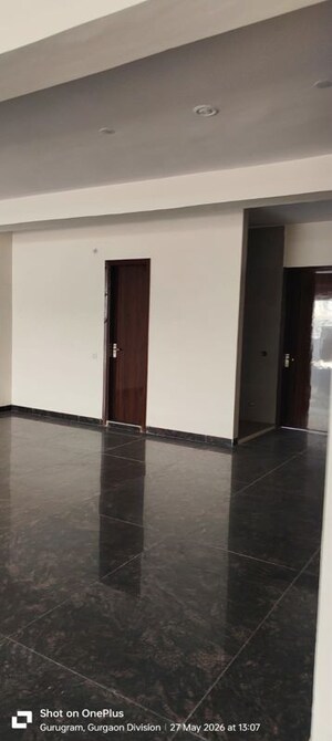 Room in  Office Space at Intellect Tower, Udyog Vihar – for Rent