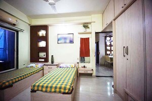Bedroom in 3 BHK Apartment at Ellisbridge – for Sale
