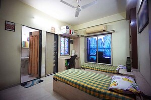 Bedroom in 3 BHK Apartment at Ellisbridge – for Sale