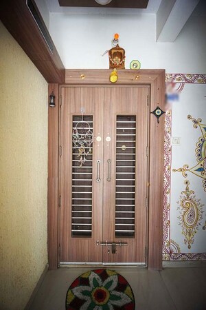 Furnished Amenities in 3 BHK Apartment at Ellisbridge – for Sale