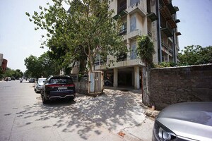 3 BHK Apartment – Exterior View View at Ellisbridge - for Sale