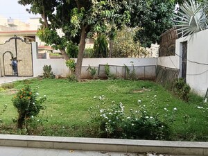 Balcony in 2 BHK Villa at Sector 23 – for Rent