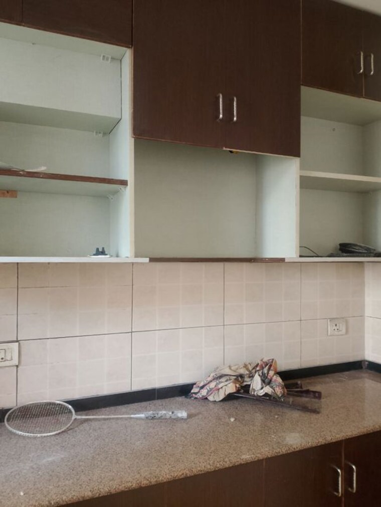 Bathroom, supertech-czar-suites 1 RK 535 Sq.Ft. Apartment In Omicron I Greater Noida Greater Noida 10480446