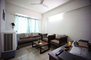 Team Area in 2 BHK Apartment at Ellisbridge – for Sale