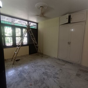 Room in 3 BHK Builder Floor at Kalkaji – for Rent