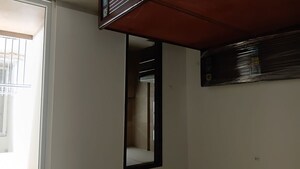 Room in 3 BHK Apartment at Smart World Orchard, Sector 61 – for Sale