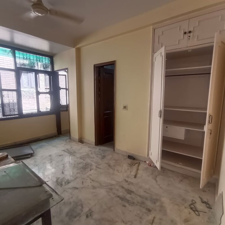 Room, kalkaji 3 Bedroom 1800 Sq.Ft. Builder Floor In Kalkaji Delhi 10480340