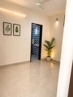 1 Rk  400 Sq.Ft. Builder Floor in Mehrauli