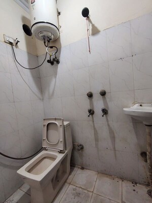 Bathroom in 1 BHK Apartment at Jawahar Nagar – for Rent
