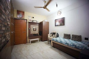 Bedroom in 1 BHK Apartment at Ellisbridge – for Sale