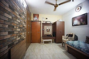 Living Room in 1 BHK Apartment at Ellisbridge – for Sale