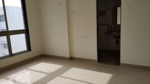 Room in 3 BHK Apartment at Godrej Central, Chembur – for Rent