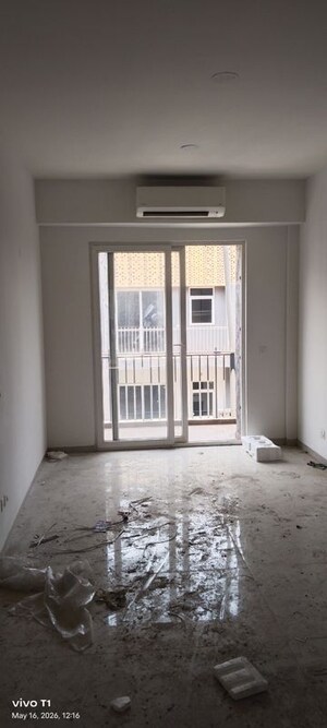 2 BHK Builder Floor For Rent in Smart World Orchard, Sector 61