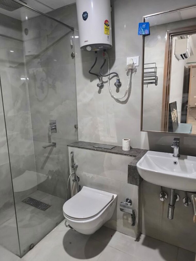 Bathroom, hong-kong-bazaar 4 Bedroom 2835 Sq.Ft. Villa In Sector 57 Gurgaon 10482338