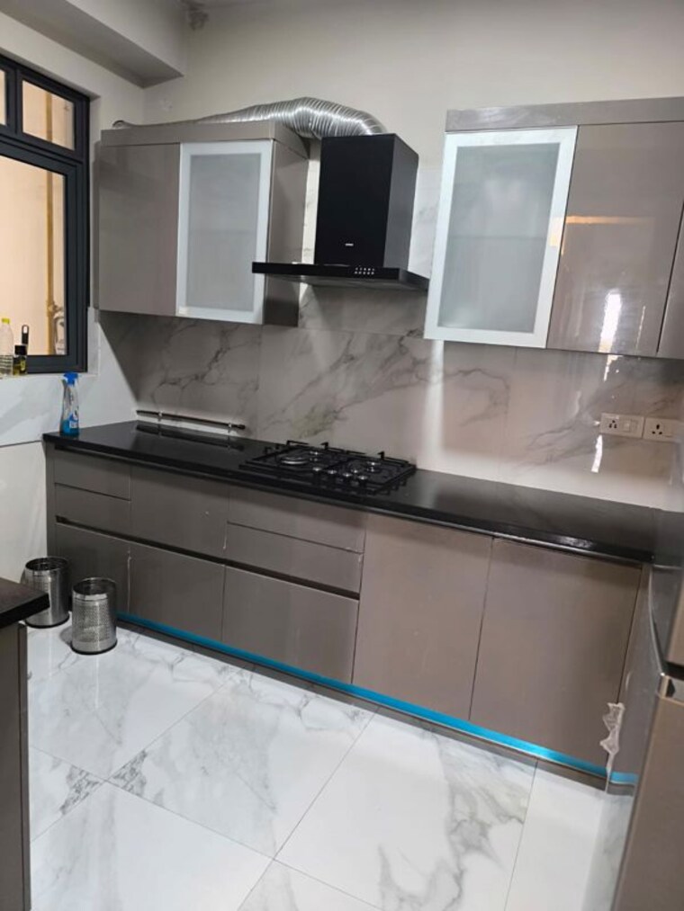 Kitchen, hong-kong-bazaar 4 Bedroom 2835 Sq.Ft. Villa In Sector 57 Gurgaon 10482338