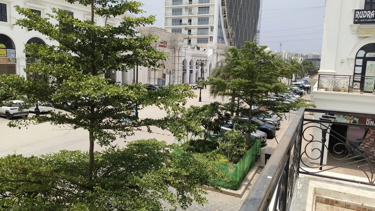 Balcony, omaxe-sun Commercial Office Space 577 Sq.Ft. In Sector 79 Faridabad 10482342