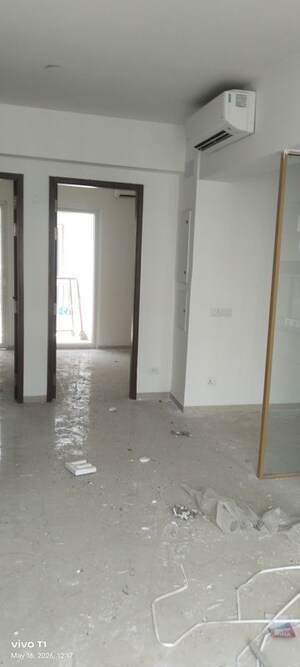 Building Lobby in 2 BHK Builder Floor at Smart World Orchard, Sector 61 – for Rent