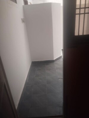 Room in 5 BHK Villa at Gomti Nagar – for Rent