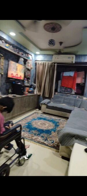 Living Room in 1 BHK Builder Floor at Ellisbridge – for Sale