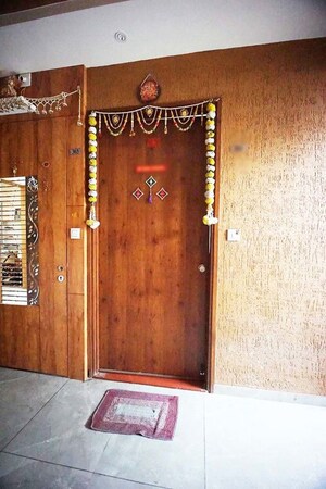 Furnished Amenities in 2 BHK Apartment at Ellisbridge – for Sale