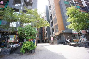 2 BHK Apartment – Exterior View View at Ellisbridge - for Sale
