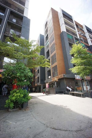 2 BHK Apartment – Exterior View View at Ellisbridge - for Sale